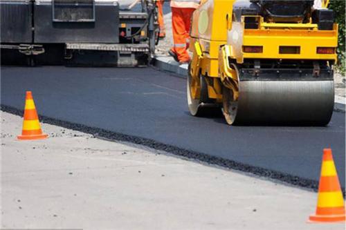 鋪路用的瀝青是什么瀝青？對人體有危害嗎？  第5張