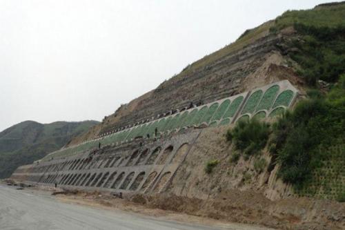 邊坡防護加固設計怎么做呢？