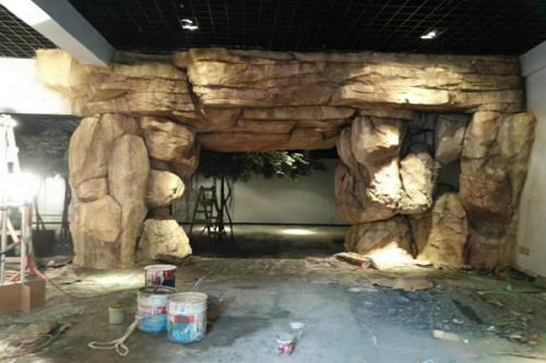 如何避免塑石假山開(kāi)裂呢？