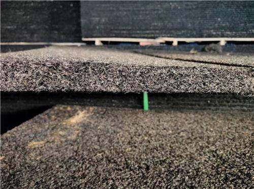 瀝青杉木板是什么？探秘材料的魅力與應(yīng)用  第3張